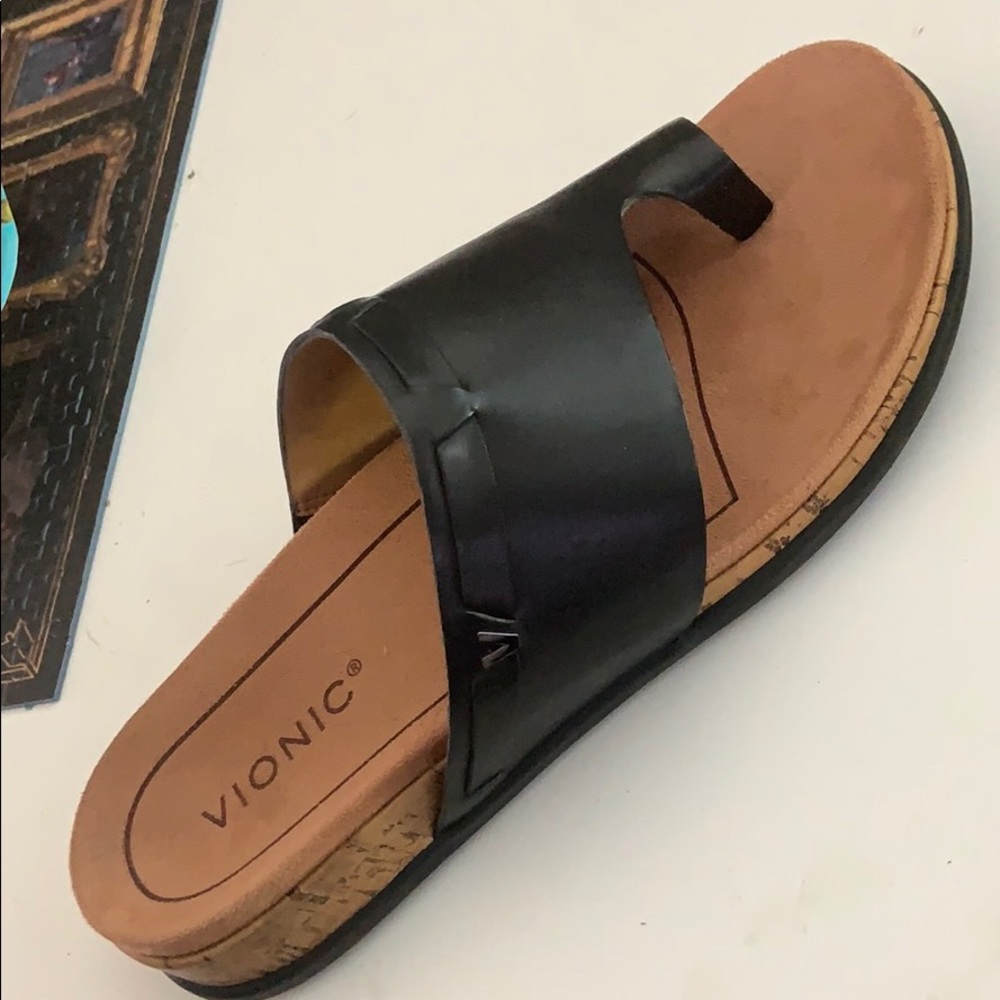 COPY - Vionic Cindy Sandals